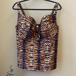 Women's Plus Size Tiger Print Swim Top